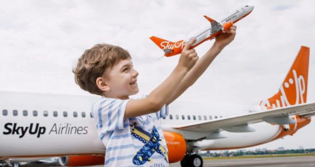 Как отправить ребенка в Польшу самолетом без родителей?